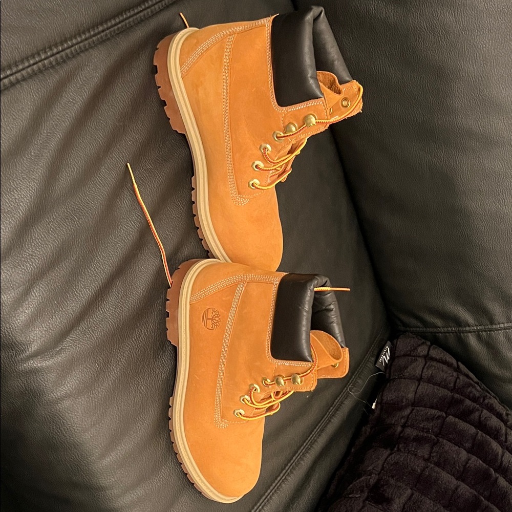 Timberland Orange Leather Boots with Black Collar